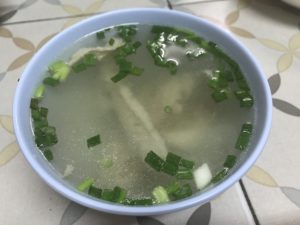 プーケット・パトンのカオマンガイ　スープ